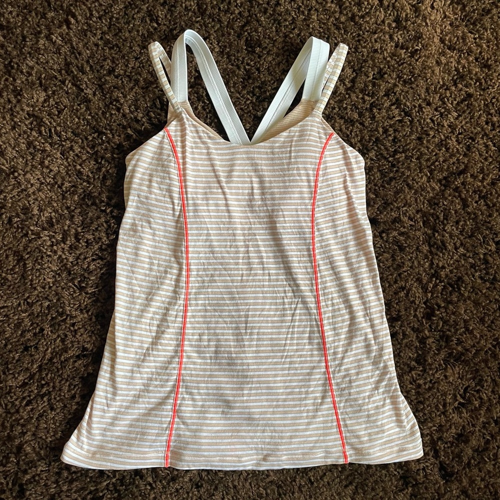 Lululemon Athletica Criss-cross strap tank top in size 6